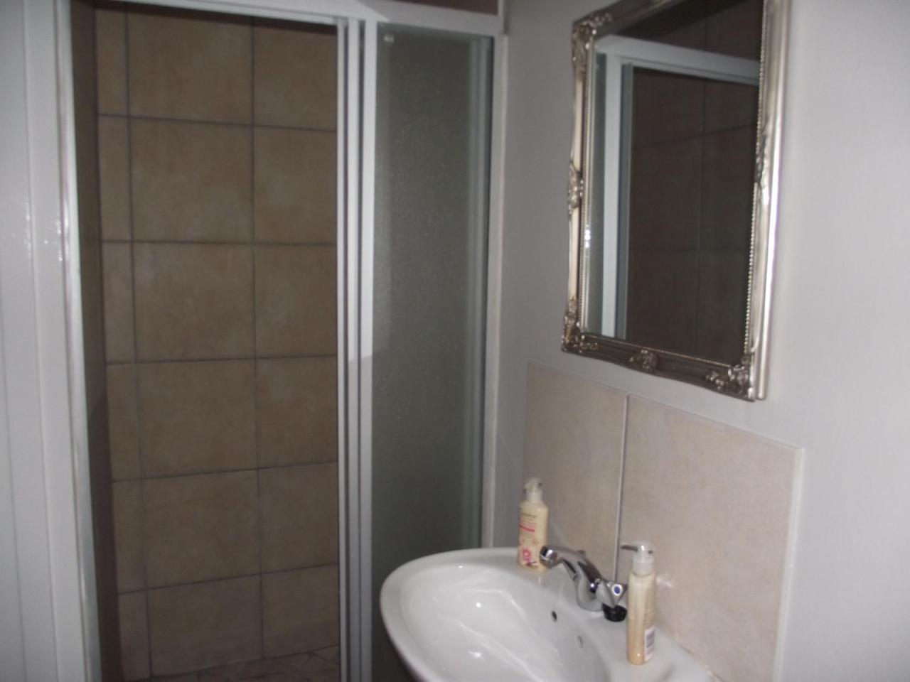 De Nachtuilen Guesthouse Upington Esterno foto