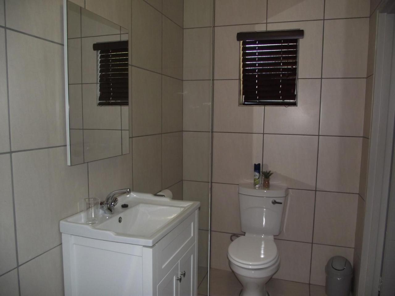De Nachtuilen Guesthouse Upington Esterno foto